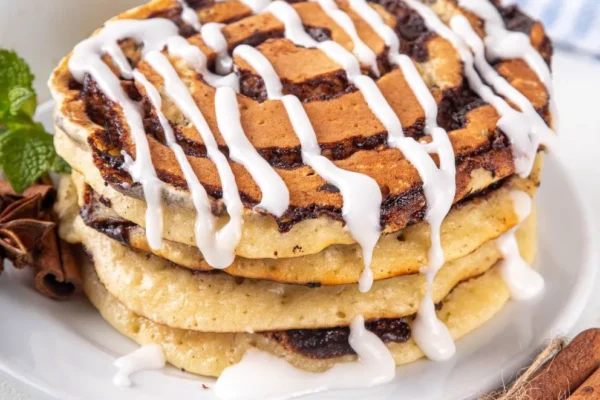 Zimtschnecken-Pancakes