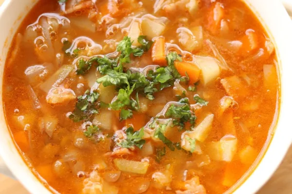 Hühner-Gemüse-Suppe