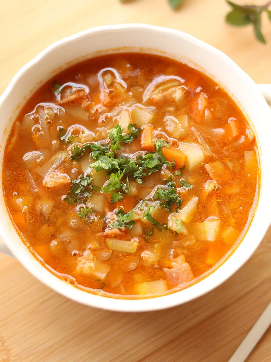 Hühner-Gemüse-Suppe